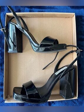 Steve Madden Black Patent Block Heel Shoes